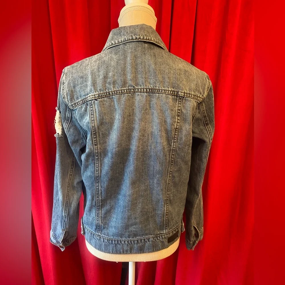 ❌sold❌ STS BLUE DISTRESSED JEAN JACKET SMALL - Picture 5 of 9